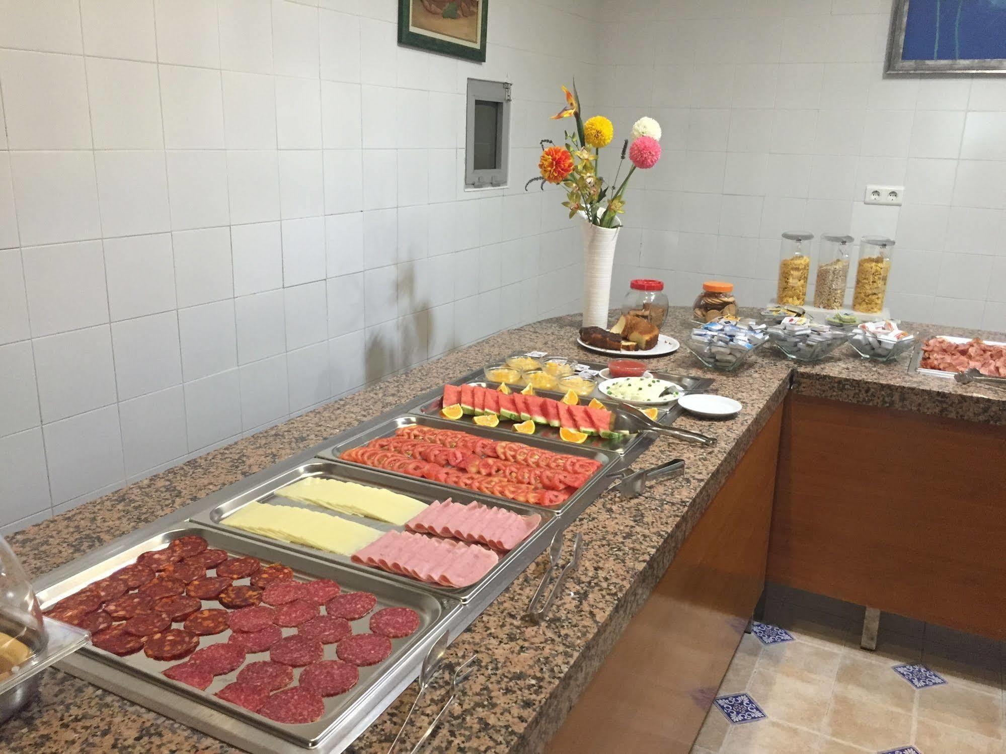 Carmen Teresa 3*